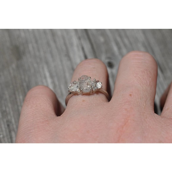 alternative raw diamond engagement ring raw crystal size 4 5 6 7 8 8 9 1… - Picture 2 of 4